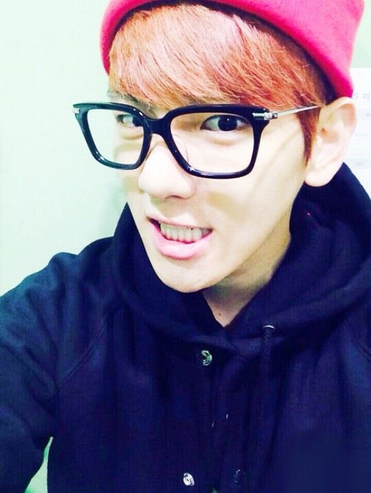 chromebaek's tweet photo. gwrr https://t.co/9no5SfINrJ