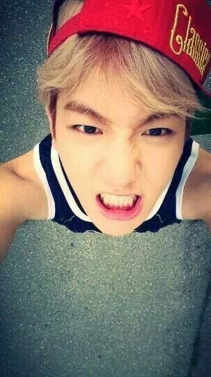 chromebaek's tweet photo. gwrr https://t.co/9no5SfINrJ