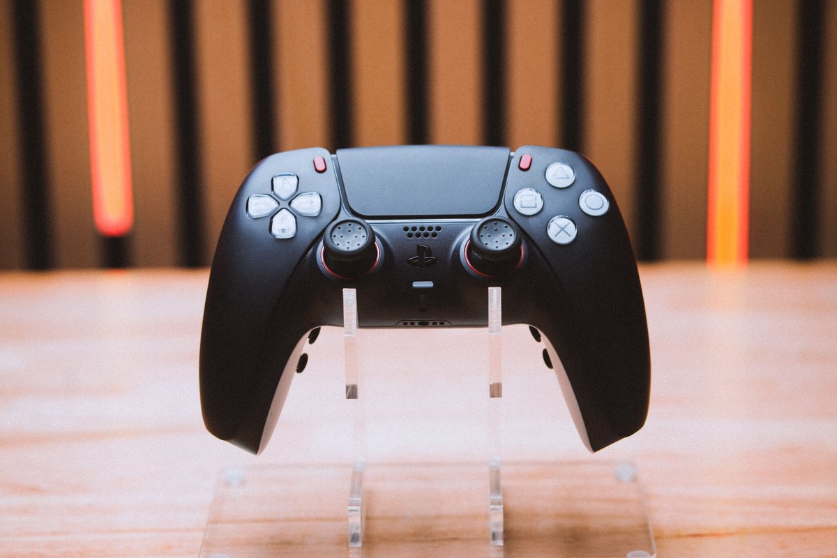 CinchGaming's tweet photo. Small business hand-crafted. #PS5 https://t.co/Z00K0oM1sy