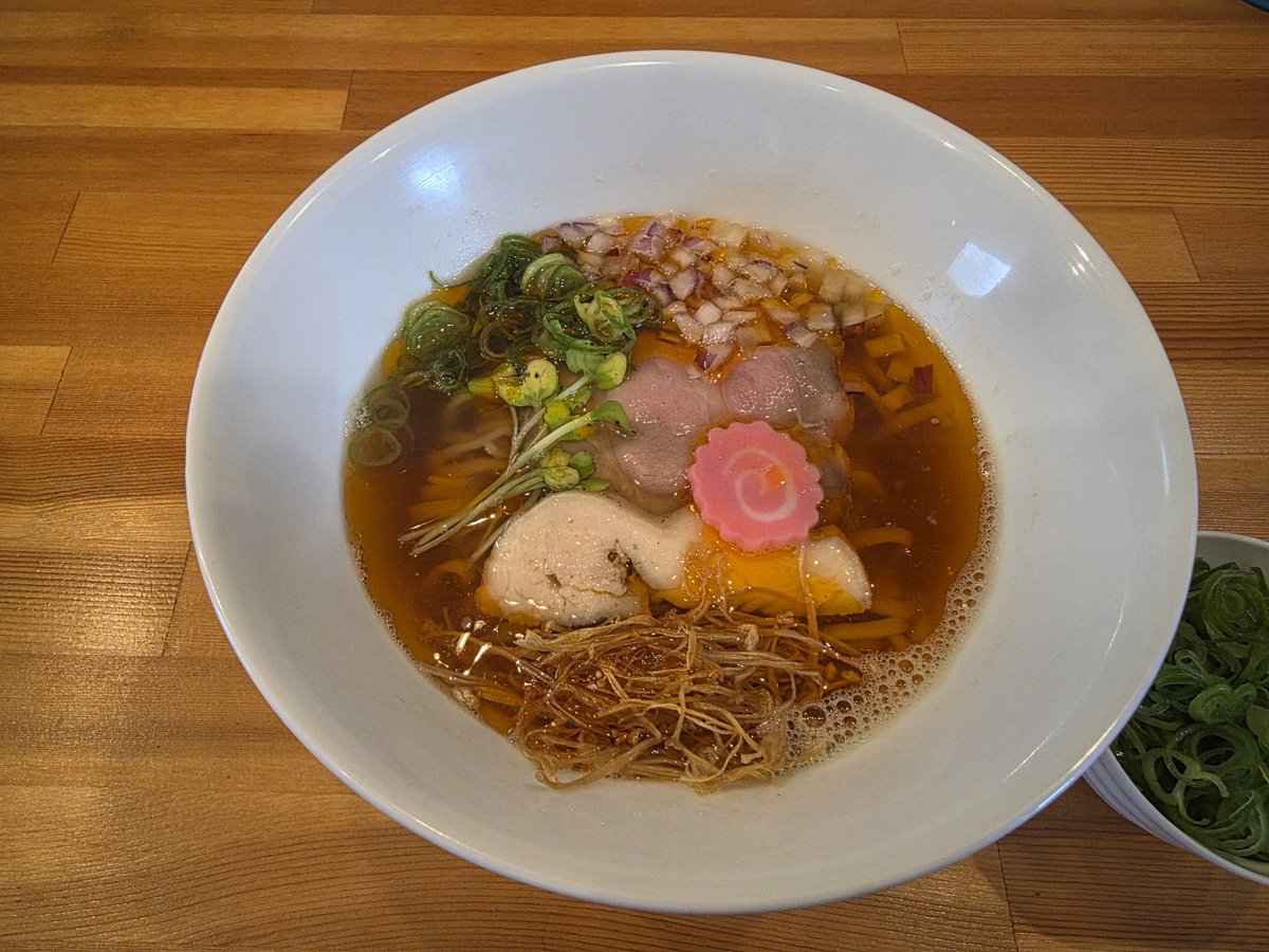 tsudanet's tweet photo. 七施さんで、えび白湯らぁ麺いただきます(^o^) https://t.co/4bfrUp6bpx