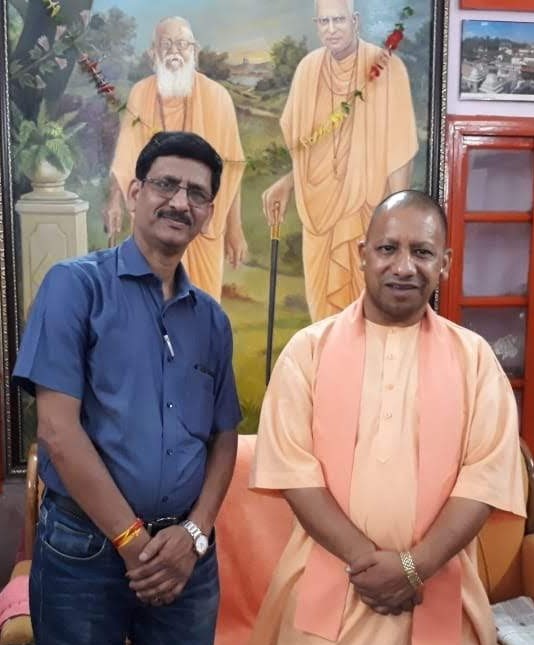 dsdharmendragkp's tweet photo. उत्तर प्रदेश के यशस्वी एवं देश के सबसे लोकप्रिय मुख्यमंत्री श्री योगी आदित्यनाथ जी को जन्मदिवस की हार्दिक शुभकामनाएं! ईश्वर आपको उत्तम स्वास्थ्य एवं दीर्घायु जीवन दें। 
@myogiadityanath, @myogioffice
@UPGovt @InfoUPFactCheck
#WorldEnvironmentDay https://t.co/FuIYj8i7d2