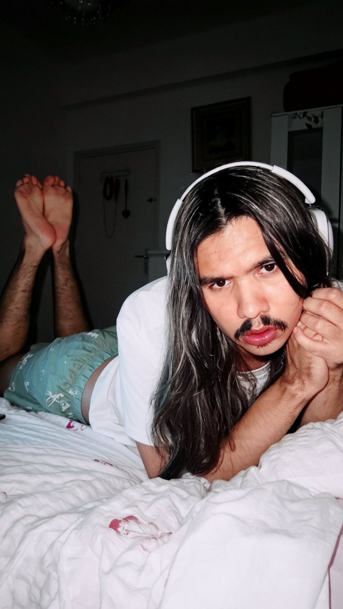 brandnewidols's tweet photo. it's pride month so logically i made a song about topping DL trade 💕🍒

ben dover by darling gails is out june 12th https://t.co/SEFe7ybgVe