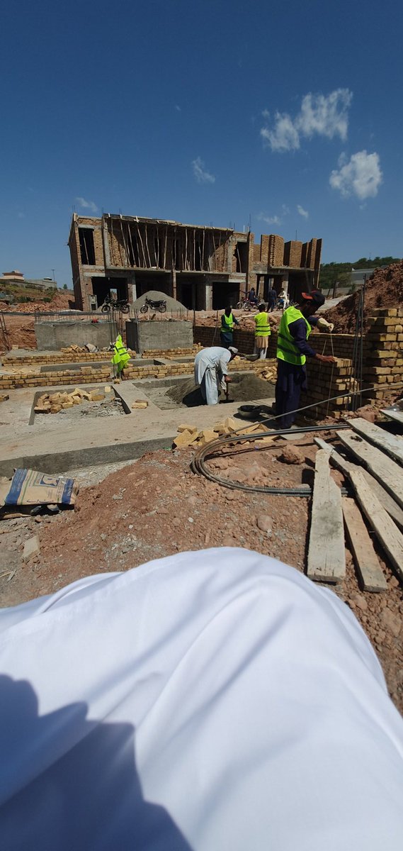 ClayPvt's tweet photo. Foundation brickwork and plinth beam work in progress.
📍 Park View City

#Construction #Contractors #ConstructionManagement https://t.co/1k8gGvweg1