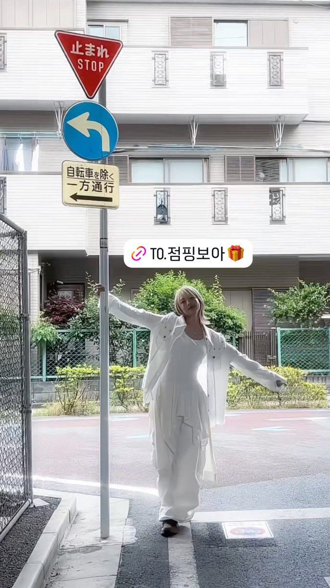 genzikunn's tweet photo. 갑자기 이거 떠서 어머 뭐야 하고 들어갔더니
개졸귀 영상 나와서 함박웃음 지음 ㅋㅋㅋㅋㅋㅋㅋㅋ https://t.co/bssszKMakr