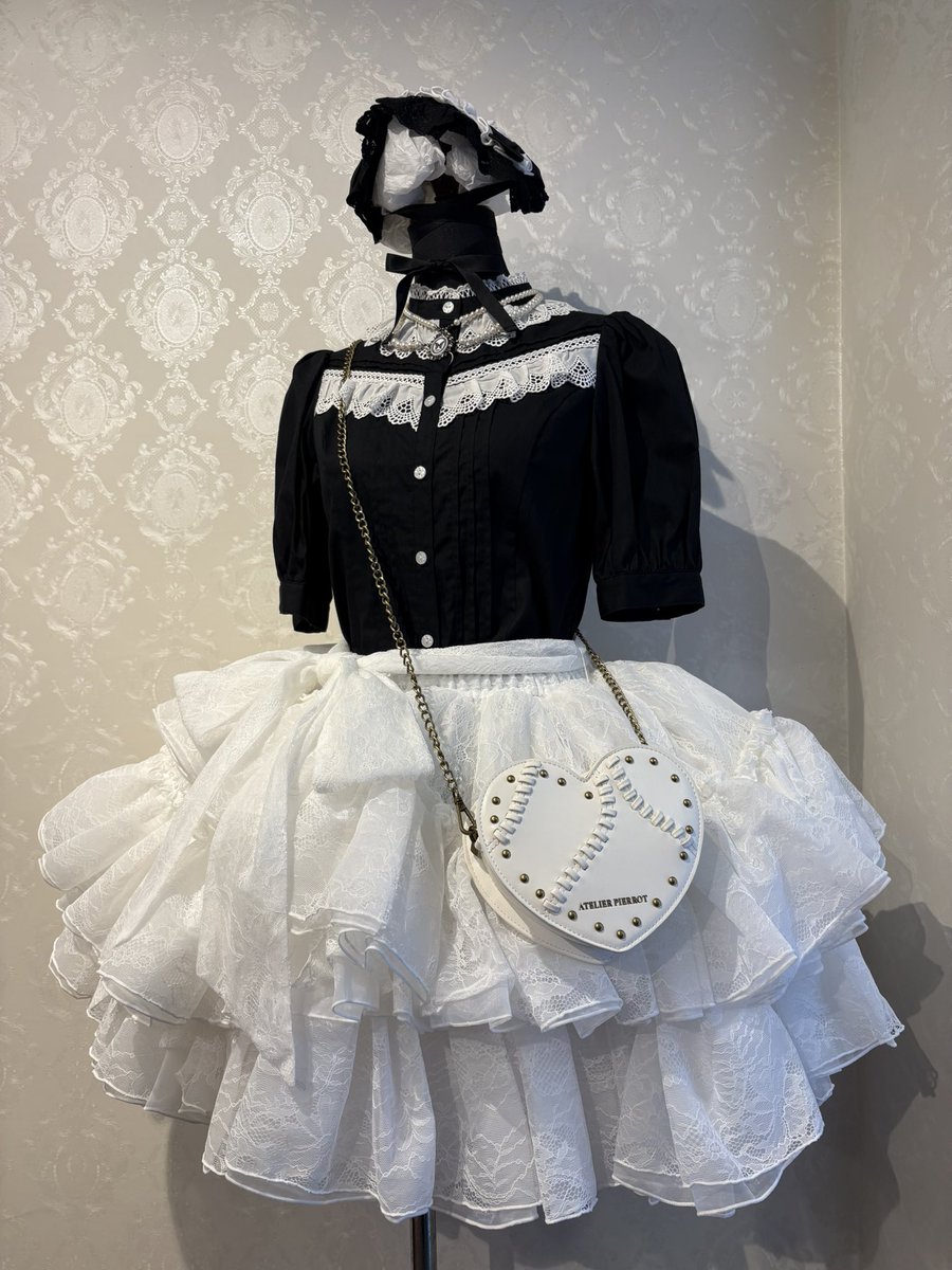 5/30まで！ATELIER PIERROT ホーンテッドドレス 白黒 🎪ATELIER-PIERROT大阪店🎪 (@Apierrot_osaka) / Posts / X