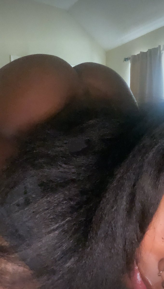 JuicyAfterDark_'s tweet photo. Can you eat my ass better ?🍑
@itsohsojuicy_ https://t.co/xnO9YTLq30