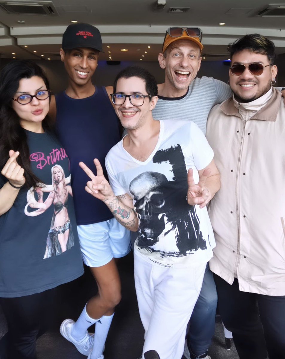 Drag_Crave's tweet photo. Fontana, Priyanka, Diva More, Betina Polaroid &amp; Tristan Soledade stun in São Paulo, Brazil. https://t.co/FMp2TCLANm
