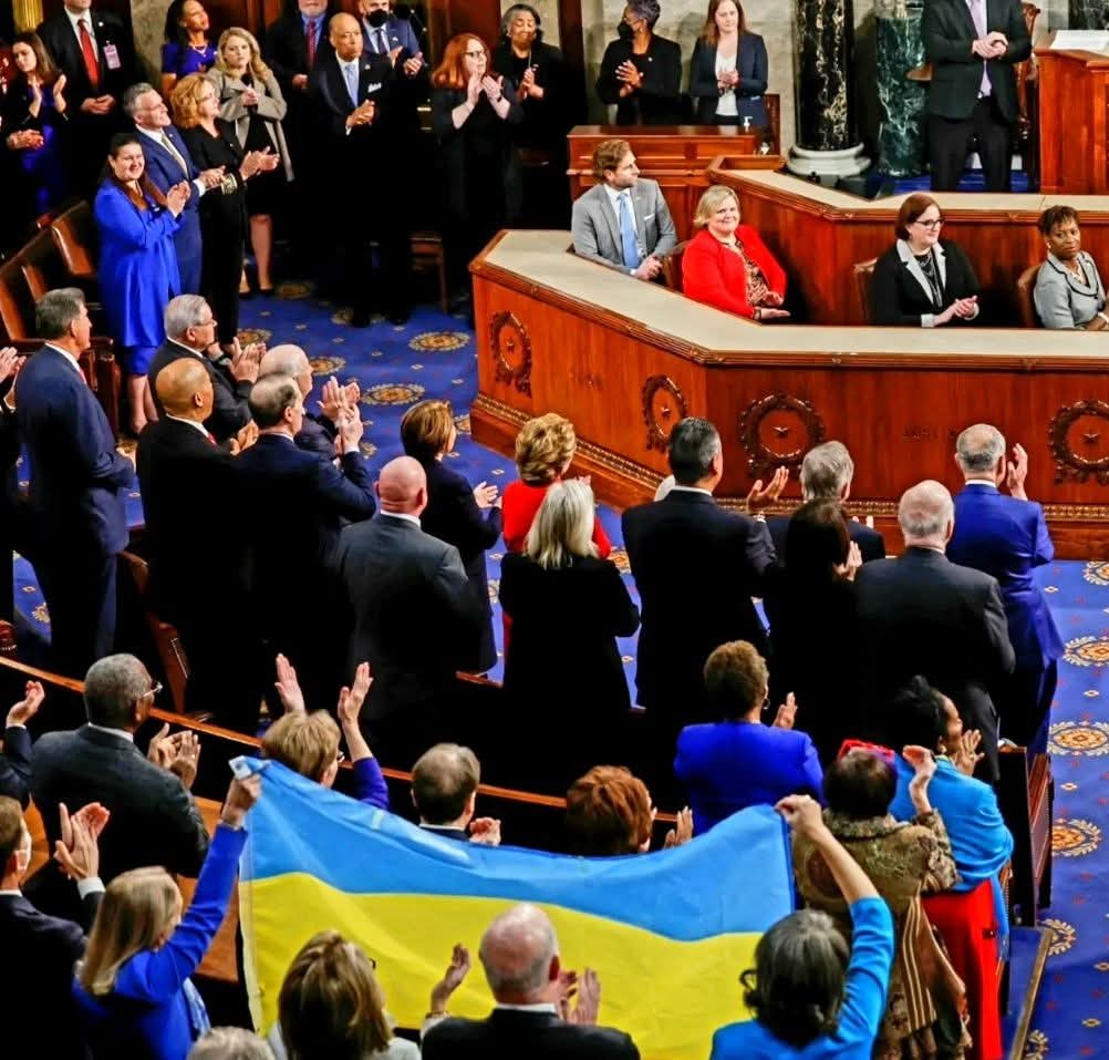 domalverotka's tweet photo. Первое крупное мероприятие в поддержку Украины в Конгрессе после возвращения трампа в Белый дом:
Палата представителей США почти единогласно проголосовала за законопроект «The Ukraine Support Act» о военной помощи Украине и за санкции против рф
💛💙 https://t.co/VvB5LIQiAK