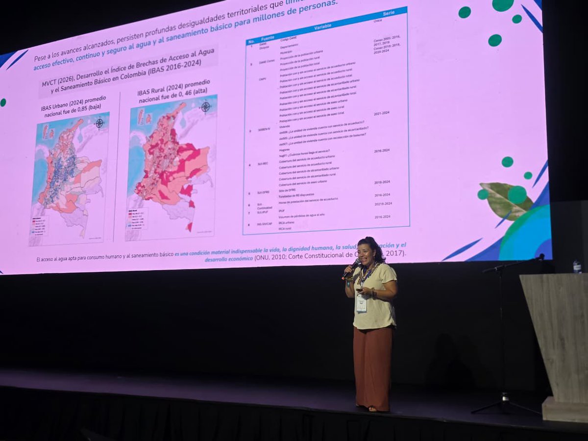 Minvivienda's tweet photo. El @Minvivienda continúa presente en el 69° Congreso Internacional #ACODAL2026. En esta segunda jornada, la directora de Política y Regulación, Natasha Garzón, socializó cómo el agua se convierte en un factor importante para el desarrollo de los territorios.

Asimismo, expuso la situación actual en materia de agua y saneamiento básico, y destacó cómo el @Minvivienda, a través de acciones concretas y una gestión sólida, ha logrado avances orientados al cierre de brechas y a la transformación de las condiciones de vida de las comunidades.

#ConDignidadCumplimos