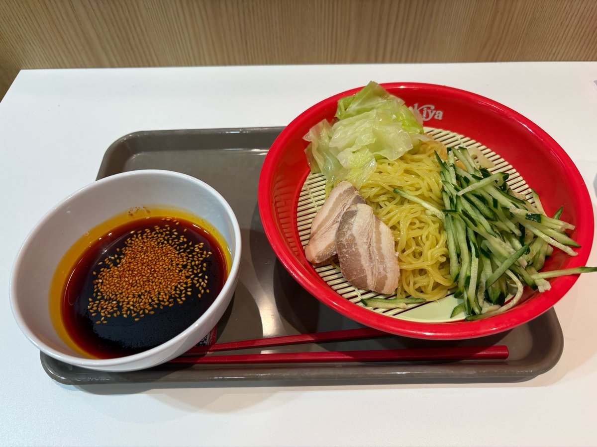 namayakeFTB's tweet photo. 広島風辛つけ麺
うまい
そして辛いッ！
ビリビリ来てる https://t.co/dfn28KjngF