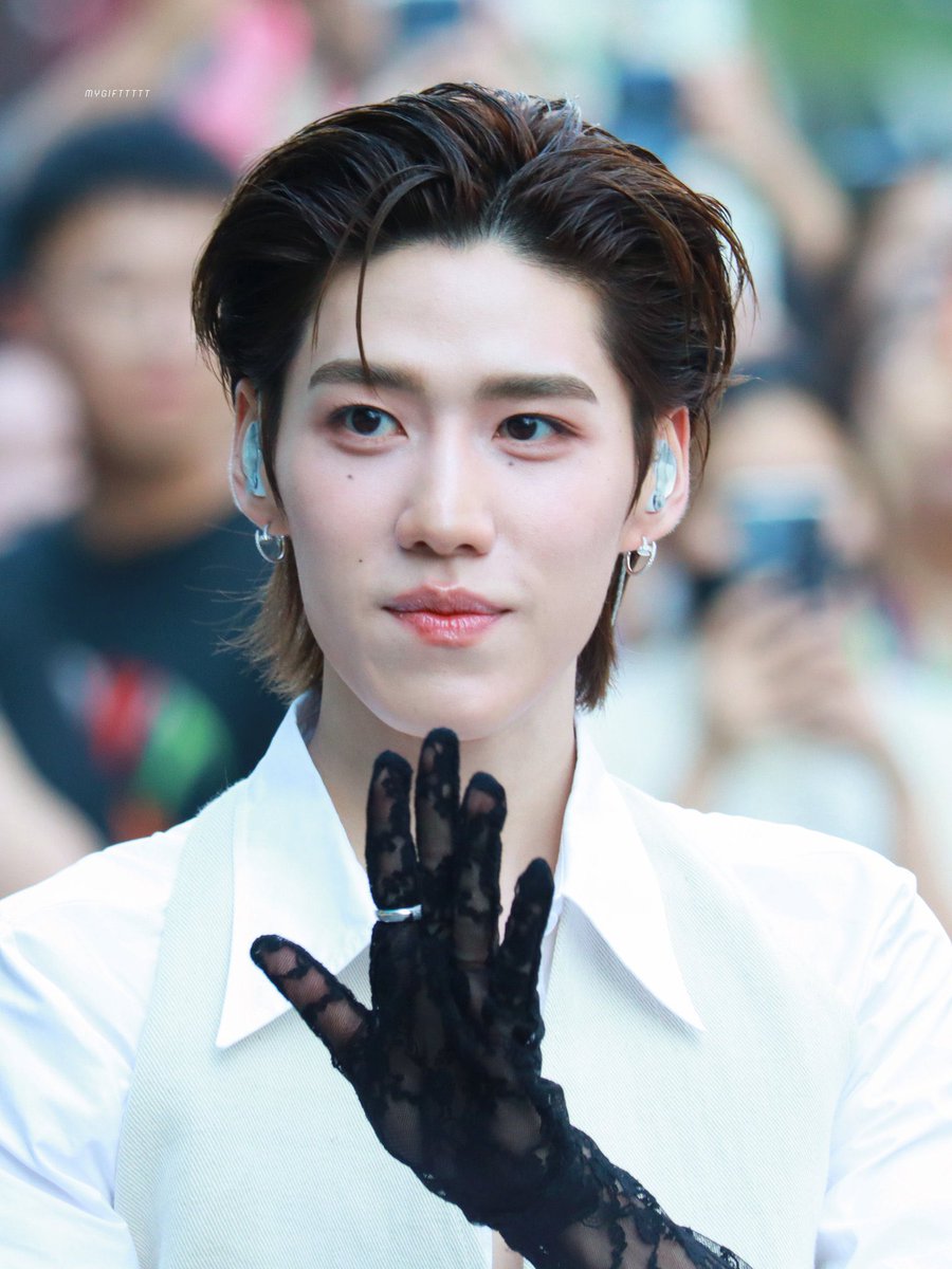 contentnotfnd's tweet photo. ชอบที่คาเทียร์ชูพีพีมาด้วยเรื่องการที่เครื่องเพชรใส่ทุกวันในชีวิตประจำวัน ไม่จำเป็นต้องเป็นโอกาสพิเศษ ถ้าเลือกพีพีด้วยเรื่องนี้คือถูกต้องมาก ฉายาคุณหนูตู้เพชรไม่ได้มาเพราะโชคช่วย เล่นกีฬา ว่ายน้ำ ลงทะเล เที่ยว กิน ทำงาน นอน คือใส่เพชรหมด ไม่มีเพชรไม่มีแรงออกจากบ้าน https://t.co/emnpFNOPto