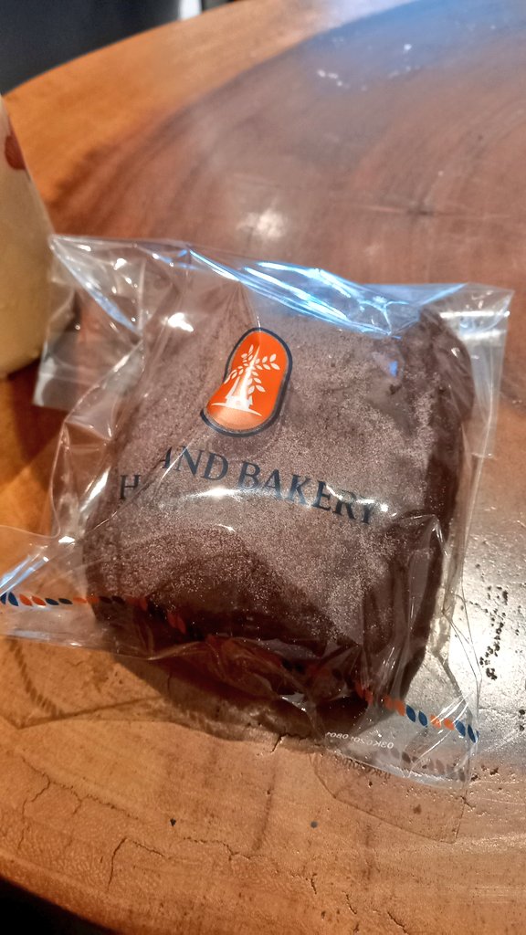rexlapes's tweet photo. kopi dan roti enak. https://t.co/6NStiS5XjG