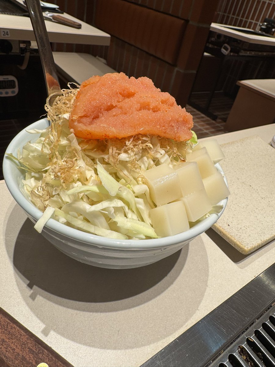 ringo_setsu's tweet photo. ハワイの筋肉メガネこと、まさやんと日本観光🇯🇵
これがぁーーーー、、、 https://t.co/FaQxF6LLSJ