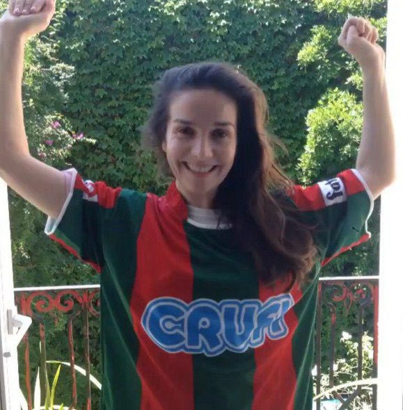 NicoRampletti's tweet photo. HILO CON 10 HINCHAS FAMOSOS DE RAMPLA

Si conoces algún otro comentalo para una segunda parte.

1) NATALIA OREIRO

Actriz / Modelo

(sigue) https://t.co/TQ8D9V8ZpG