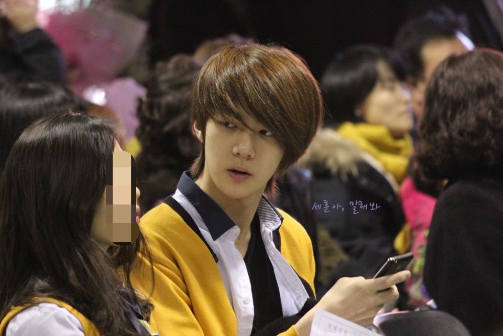 sehuncollection's tweet photo. 서공예 세훈 https://t.co/obTagQ6Ate