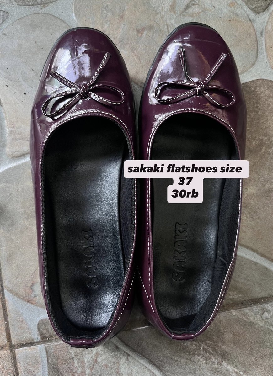 cleiiray's tweet photo. yuuu flatshoes bisa orenn https://t.co/VhOUJweZ14