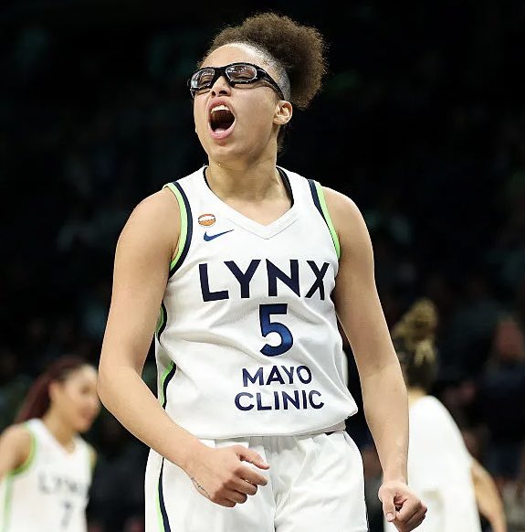 whatsontapnba's tweet photo. Olivia Miles is 

• 15th in points per game 
• 7th in assists per game 
• 8th in steals per game 
• The Lynx are 16.2 points better with her on the floor (before this game)!!!!
• Leading the best team in the league without its best player 

She’s a top 10 player in the WNBA this season AS A ROOKIE