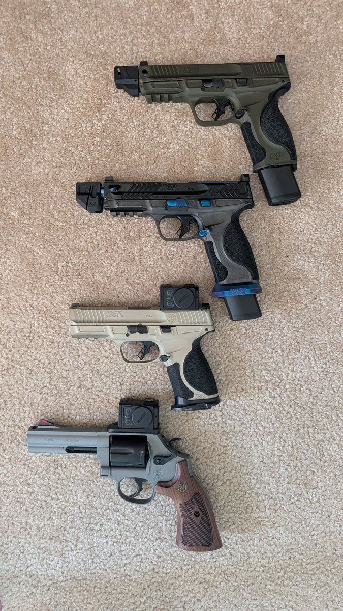 EcoEnvisions's tweet photo. @Smith_WessonInc Loving my wheel gun red dot! (Spec collection) https://t.co/1Qz5nf66YS