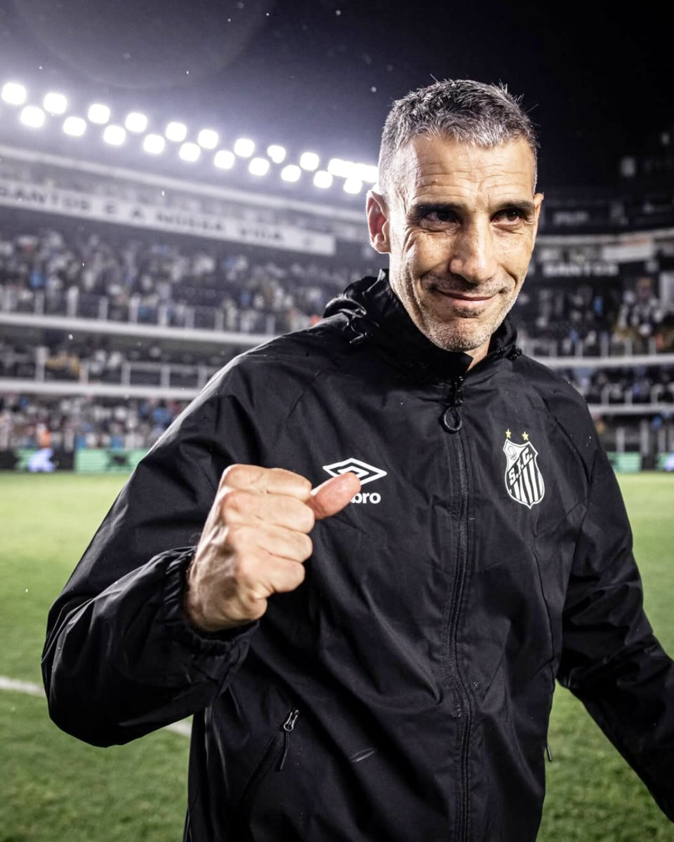 LeandroAdonio's tweet photo. 🚨 Juan Pablo Vojvoda se reunió este jueves a la tarde por primera vez con Sebastián Saja.

👉 Fue el primer contacto formal entre las partes para evaluar la posibilidad de que se convierta en el próximo DT del club.

ℹ️ @CLMerlo en @PicadoTV_. https://t.co/VLaOjBvgbT