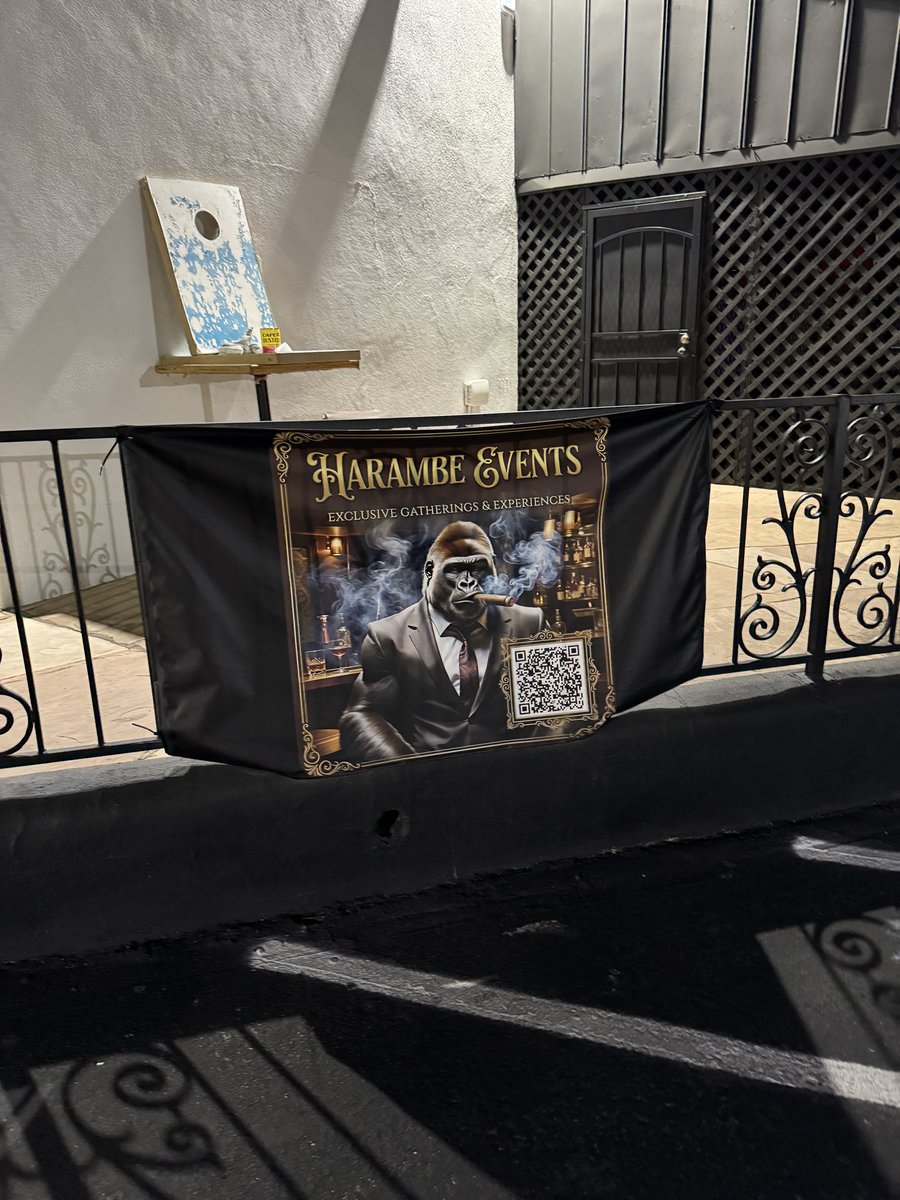 7psephotus's tweet photo. i went to Harambe Events and nobody knew you https://t.co/66NBpRfy4y
