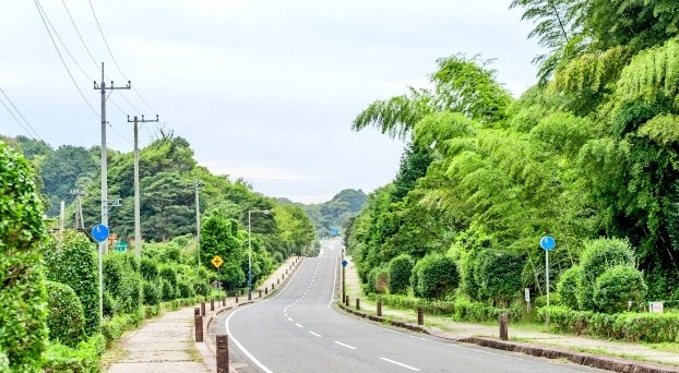postrogics's tweet photo. 【茨城あるある】

県南の人、県北に行くと急に山と畑が増えて不安になる。県北の人、県南に来ると建物と車が多すぎて落ち着かない https://t.co/zN2Hr6kJmN