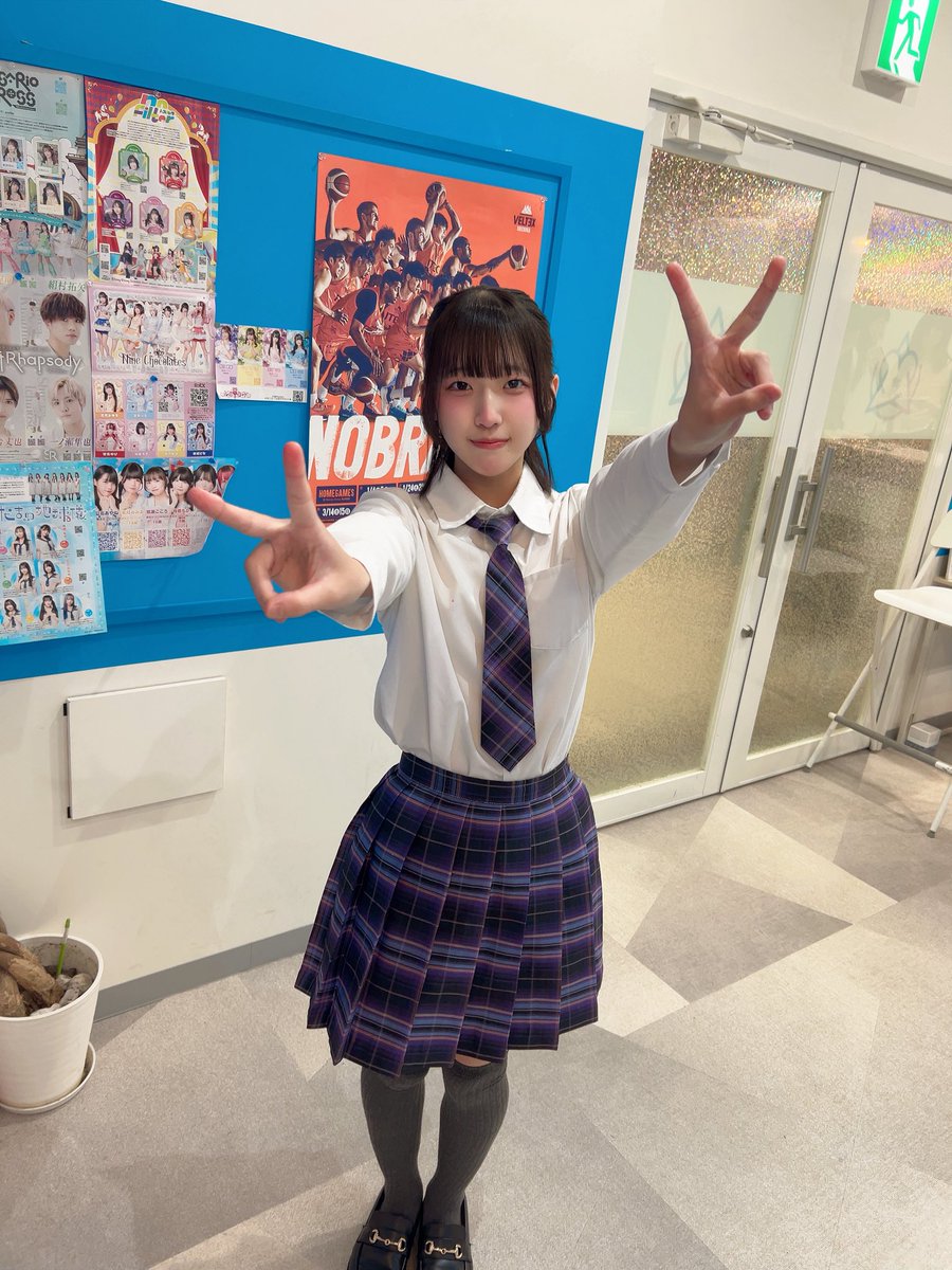 mini_noFilter's tweet photo. お昼だよーっ！！！

これがmiuzic NEXTみに としての最後の写真!!!
明日からno Filter衣装の写真か私服とかかなー！

明日のお披露目ライブ心の準備できてる???
みには…できてない…まだっ（т-т）💚💚💚

でもたーっくさん頑張ってきたから、
全力で楽しく元気に本番もやってきます!!(*´︶`)💚🫧🦜 https://t.co/h8kgVEb9dx