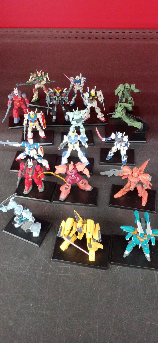 offhousesanda's tweet photo. こんにちは✨ガンダムのミニチュアを沢山お買い取りさせていただきました☆
#ホビーオフ三田店
#ハードオフ三田店 https://t.co/npb4ApN6CA