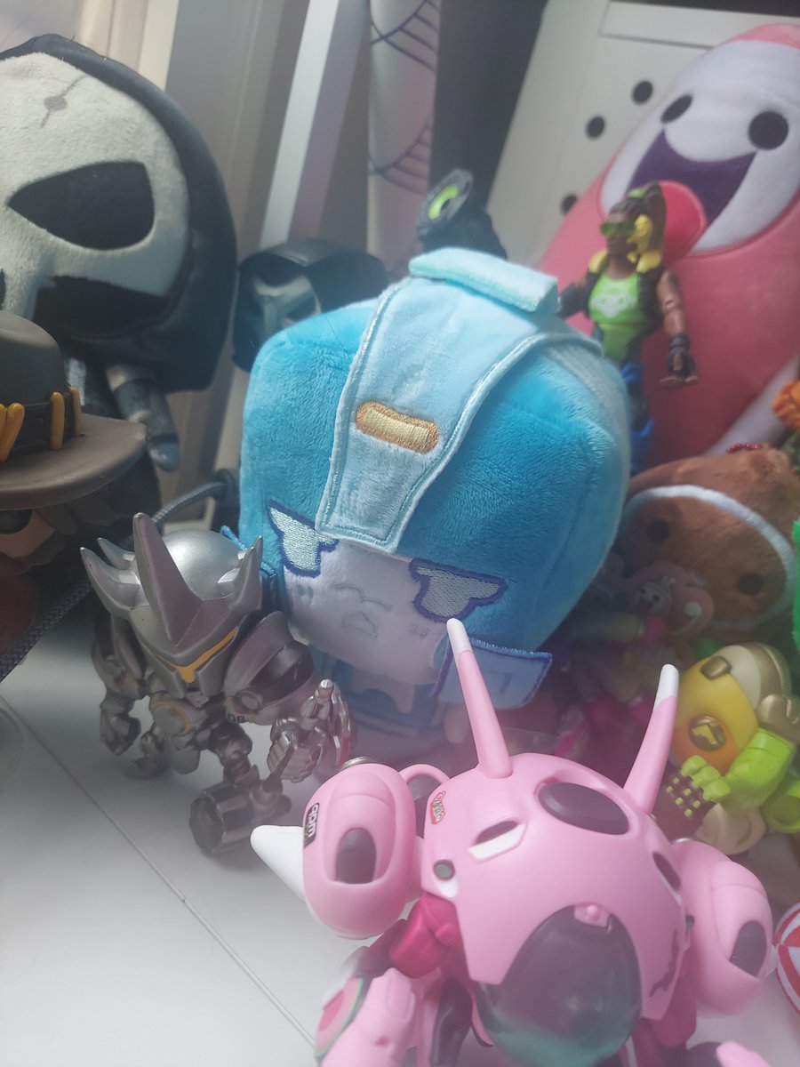 nekosmaru's tweet photo. Got an update pre-orders now have no time limit! At the moment 42 Blurrs are left and looking for homes 🎉 https://t.co/sWkOnAX29P