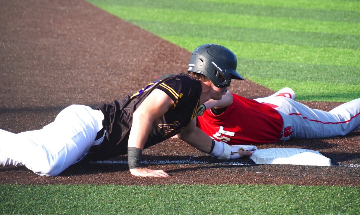 MuscatineCSD's tweet photo. MHS baseball swept Davenport West on Thursday night, 11-1 and 2-1, at Tom Bruner Field. The Muskies rode the pitching of Cal Hollenbaugh and Isaac Jones to a pair of wins. 

The Muskies (7-6, 4-2 MAC) travel to Fort Madison on Friday night for a twinbill. https://t.co/Q720Au383D