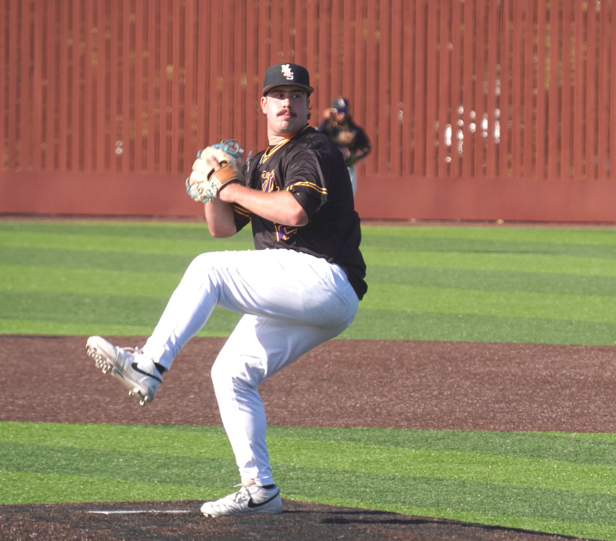 MuscatineCSD's tweet photo. MHS baseball swept Davenport West on Thursday night, 11-1 and 2-1, at Tom Bruner Field. The Muskies rode the pitching of Cal Hollenbaugh and Isaac Jones to a pair of wins. 

The Muskies (7-6, 4-2 MAC) travel to Fort Madison on Friday night for a twinbill. https://t.co/Q720Au383D