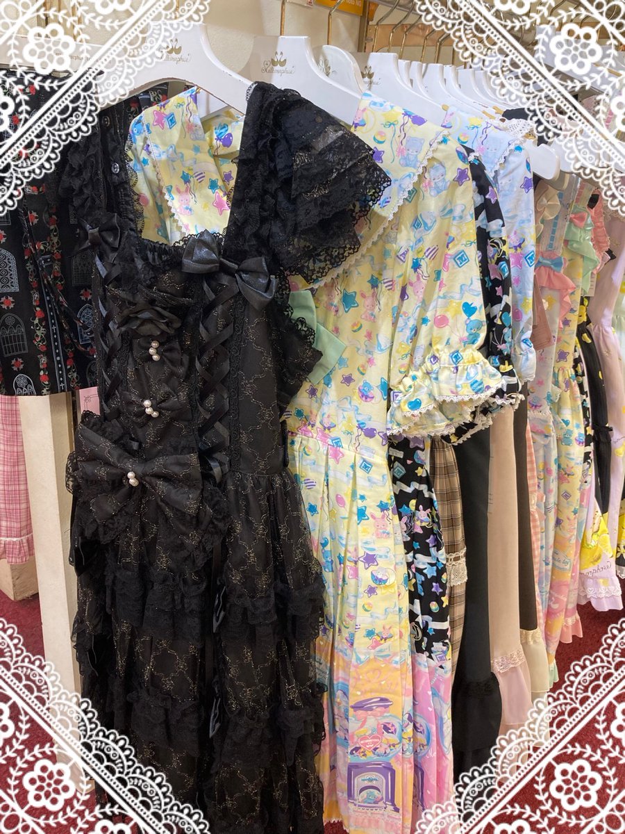こんにちは🎶原宿店は本日も元気にOPENしております✨ OPENより 🌹永遠