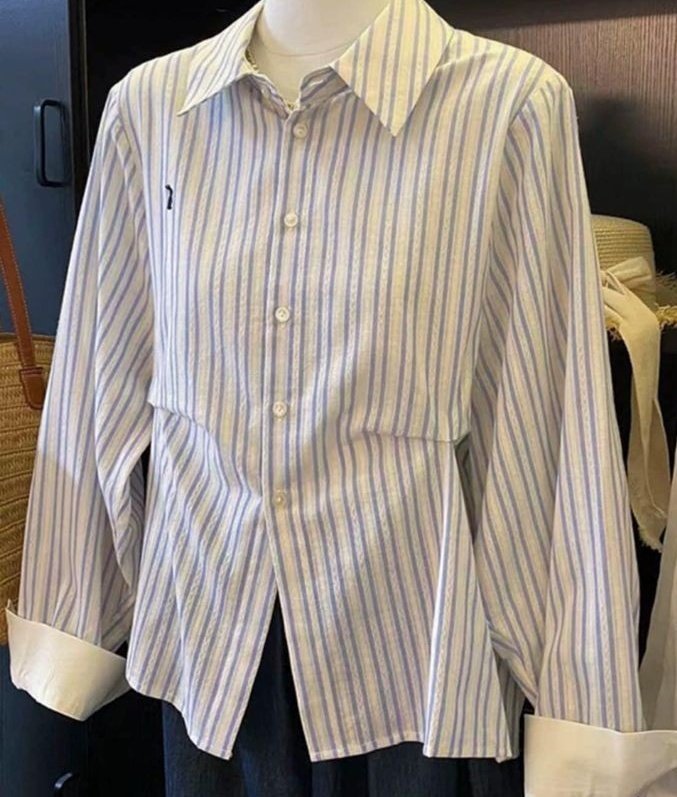 usacgixx's tweet photo. kemeja stripe tuh paling iconic buat lazy outfit, penampilan masih tetap kece💌 https://t.co/SQbLLwFhLL