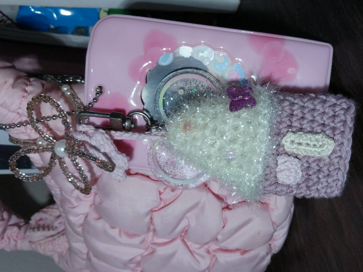 _apieceof's tweet photo. [RT and likes are appreciated🥺]

⋆⭒ 𝐰𝐞𝐥𝐜𝐨𝐦𝐞 𝐡𝐨𝐦𝐞 𝐤𝐞𝐲 𝐡𝐨𝐥𝐝𝐞𝐫 ⭒⋆
ㄴ multifunction as keychain and key holder
ㄴ include the o ring

☆ dimension: 8 x 4.5
☆ could hold up to 5 keys

https://t.co/12BtWwbpeO https://t.co/tfd8szpmnj