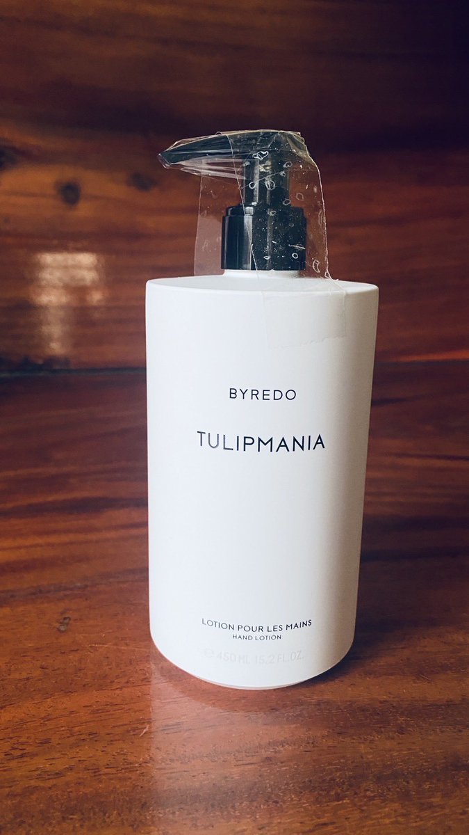 parfume888's tweet photo. พร้อมส่ง

Byredo Hand Lotion 450ml (มีหัวปั๊ม)
1,299.- รวมส่ง มี 3 กลิ่น

•Rose 🌹
•Tulipmania 🌷
•Vetyver 🌿 https://t.co/XGeNQS1L65