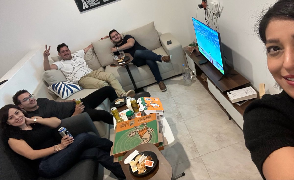 ile_Go's tweet photo. #Faltan7Dias #SelecciónMexicana  @TUDNMEX  @littlecaesars https://t.co/aoOd2Qzt3I