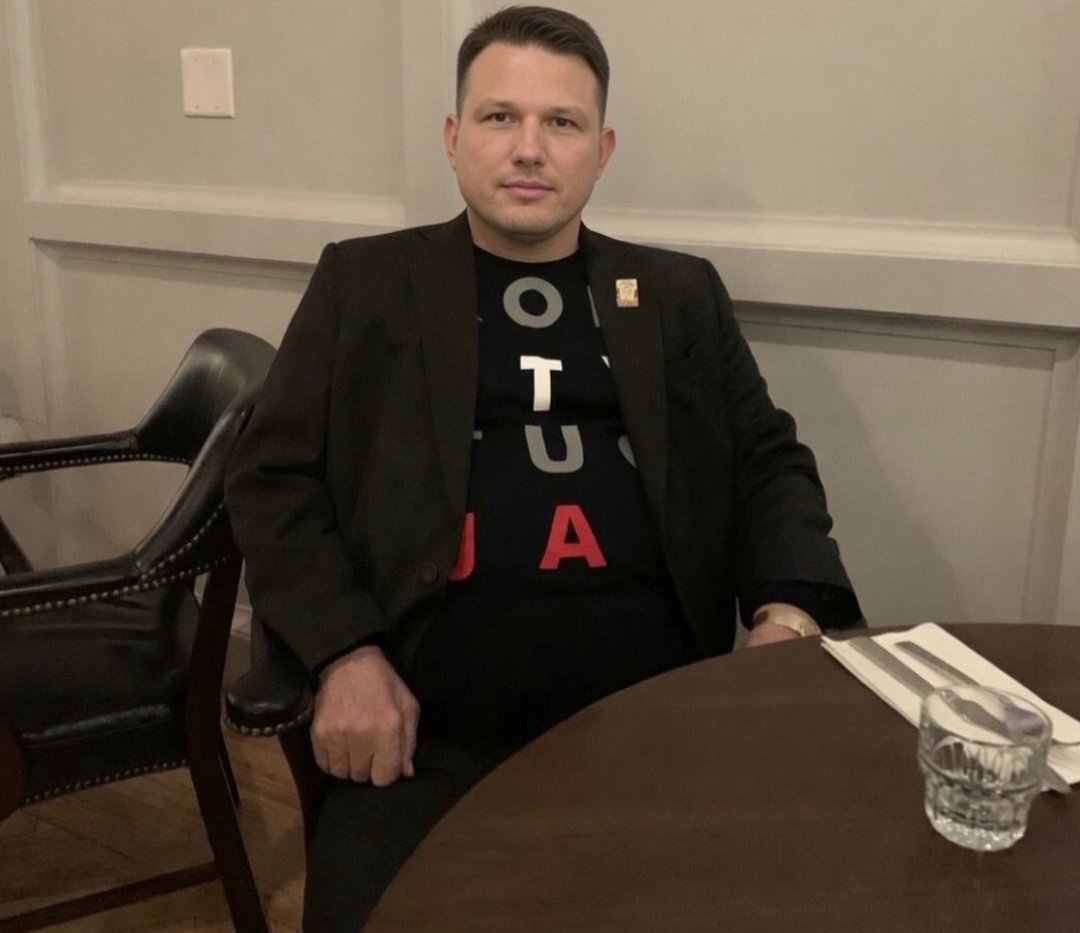 chlopwciazx's tweet photo. @SebRoss4 To on powiedział Xi, żeby startowa. Xi się posłuchał, wystartował i wygrał https://t.co/V9HDl8q8bs