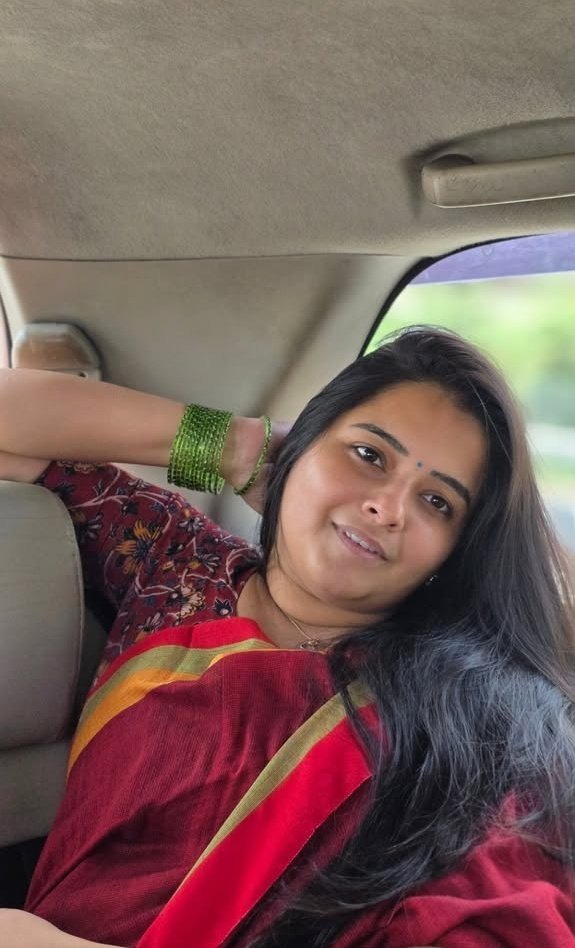 growwwithsp's tweet photo. Many more happy returns of the day for homely beauty ruling television space from anchor to serial actress for more than a decade with ease #haripriyaisai https://t.co/Tibhije8Tk
