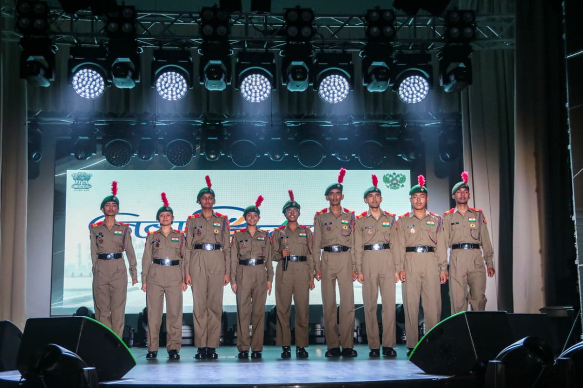 HQ_DG_NCC's tweet photo. YEP RUSSIA 🇷🇺
Lt Gen Virendra Vats, YSM, SM, VSM, DG NCC  concluded his visit to the Cadets' Friendship Festival on 04 Jun and departed for Moscow. As a token of friendship amd remeberance, mementoes were exchanged with the Head of Stavropol Presendential Cadet School.

The NCC delegation also  showcased the diversity and rich culture of India by country presentation on India which was immensely appreciated by the audience.
#NCCIndia #YouthPower #YEP 🇮🇳🇷🇺
#IndiaRussiaFriendship @SethSanjayMP @SpokespersonMoD @adgpi @IAF_MCC @indiannavy @vatsvirendra1