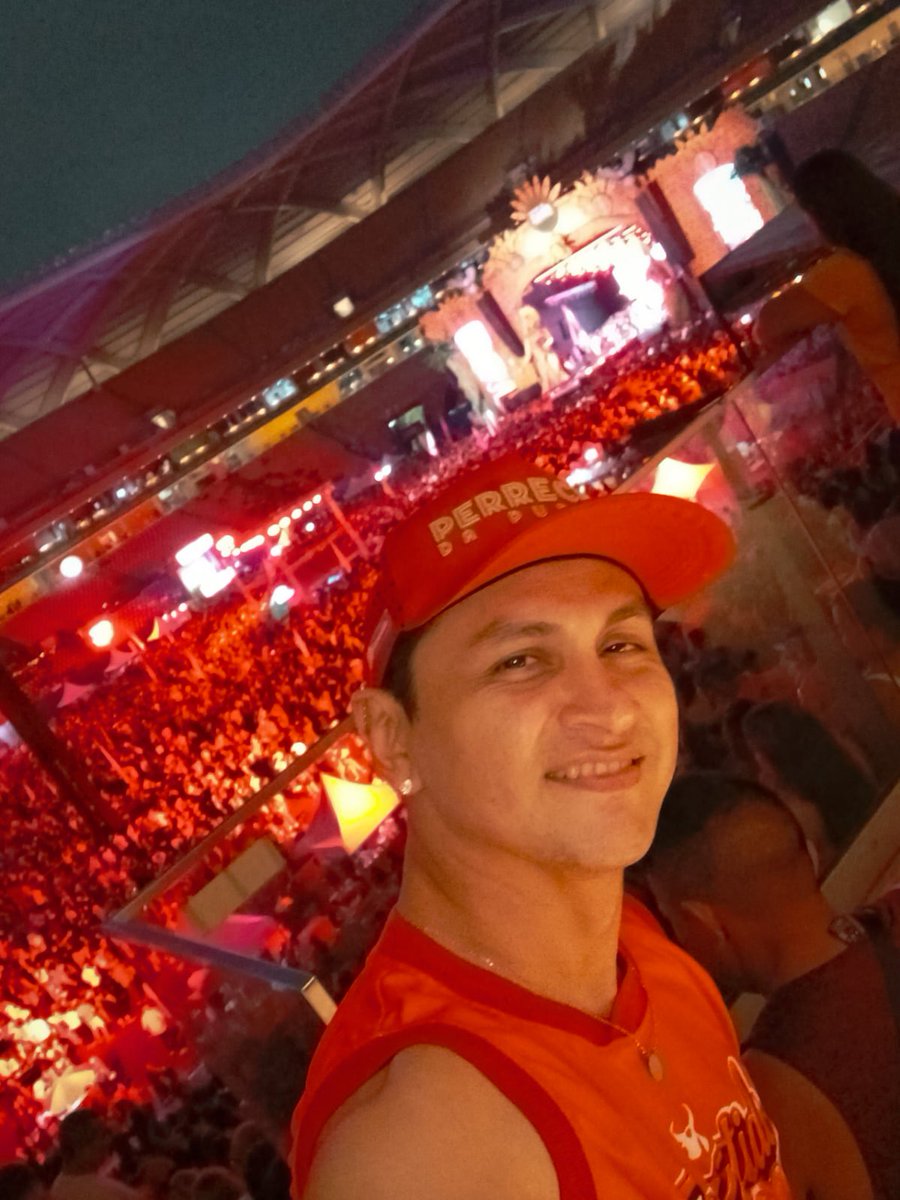SiqueiraaAndre's tweet photo. "Festival da Cunhã" 🏹❤️

 #tbt #festivaldacunhã #momentsofmine https://t.co/anbBa4Smqt