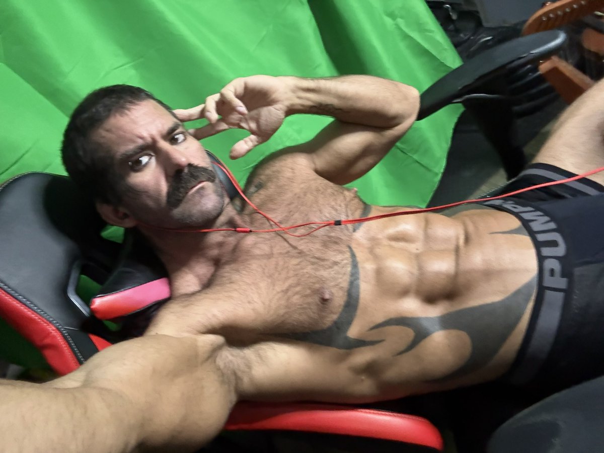 WerewolfTest's tweet photo. Live for a lil bit: 

https://t.co/q7Qidd67Zh https://t.co/GjvGv2BjgX