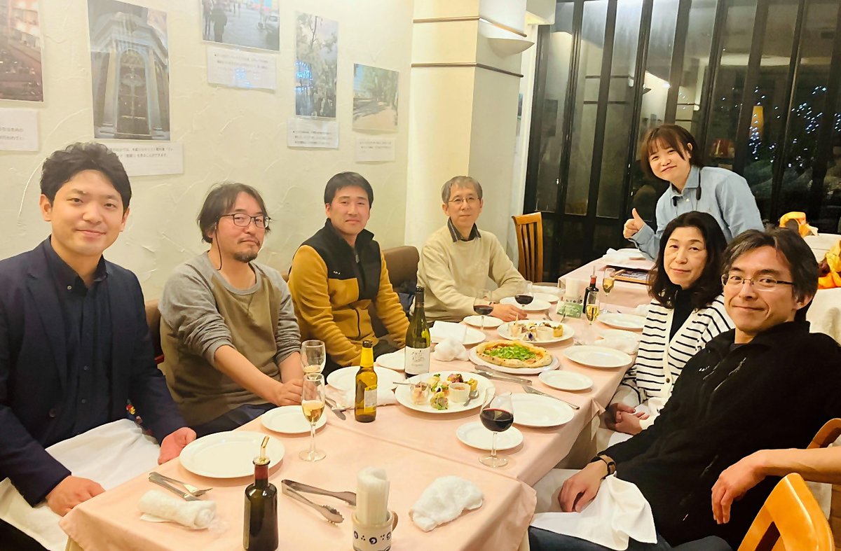 BirdResearch's tweet photo. バードリサーチでは、一緒に働いてくれる研究員を募集しています。就職説明会を6月19日（金）19:30–21:00にオンラインで開催しますので、ぜひご参加ください。
https://t.co/Tpx1HEny5A
2027年4月からの勤め先を探している方も、もっと先の鳥の調査や研究の未来を見据えている方も。 https://t.co/Q1qQS95TQ9