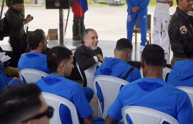 pipecastill0's tweet photo. Yo cuando James salga llorando porque un Congoleño lo partió https://t.co/RdmhYByOjX