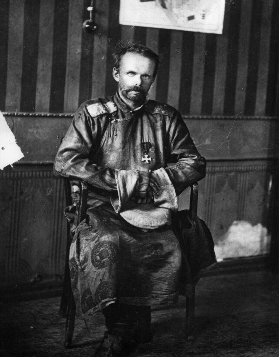 xpstudiosp's tweet photo. @sentinl_grave @train2000c >Charles Gustav Roland Wolfgang von Aachen Buddhist https://t.co/4QJZUlgdVr