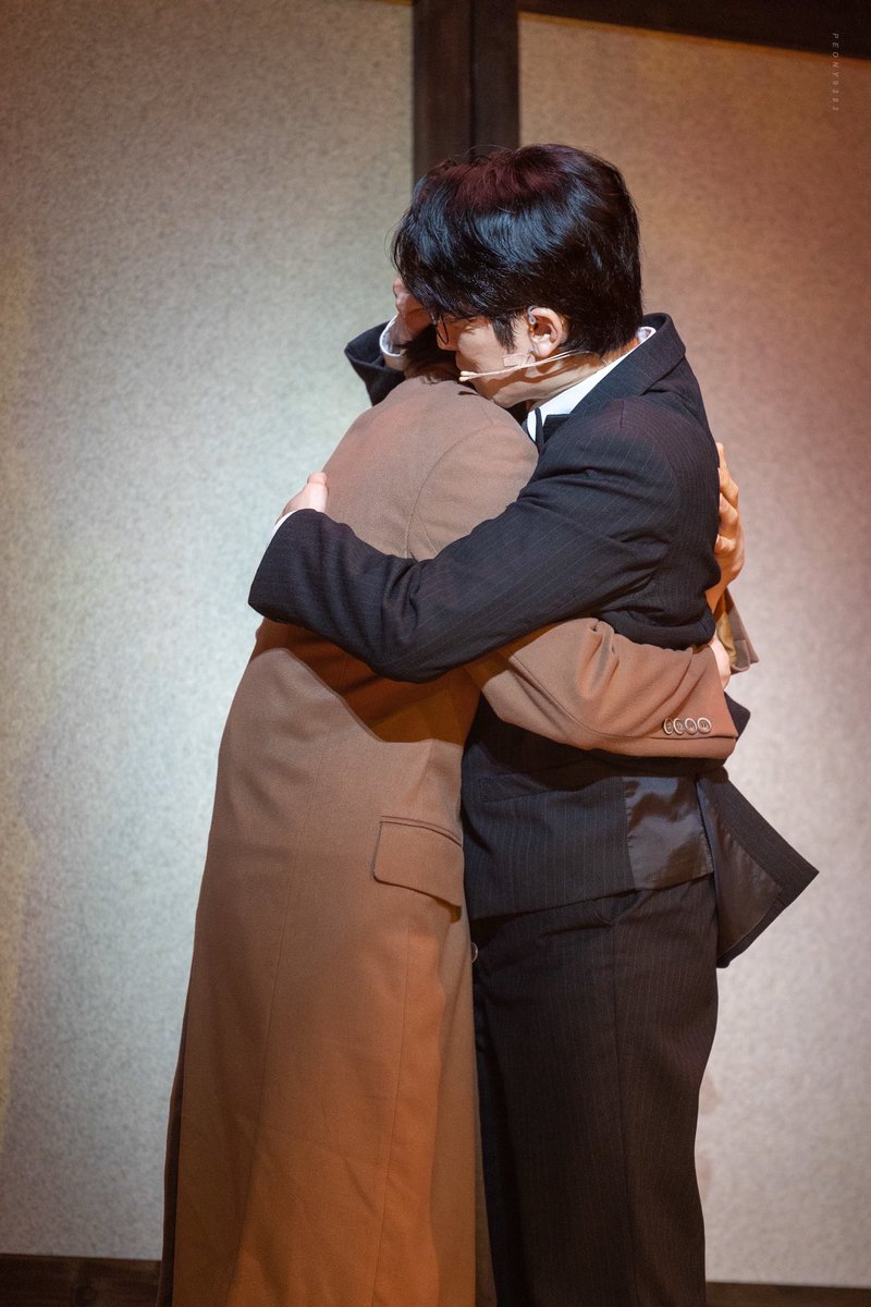 peony_pic's tweet photo. 260604 팬레터 

김해진 | #강필석
정세훈 | #홍기범

—
˃̣̣̥᷄ ᴖ ˂̣̣̥᷅ https://t.co/hsILbKTS2y