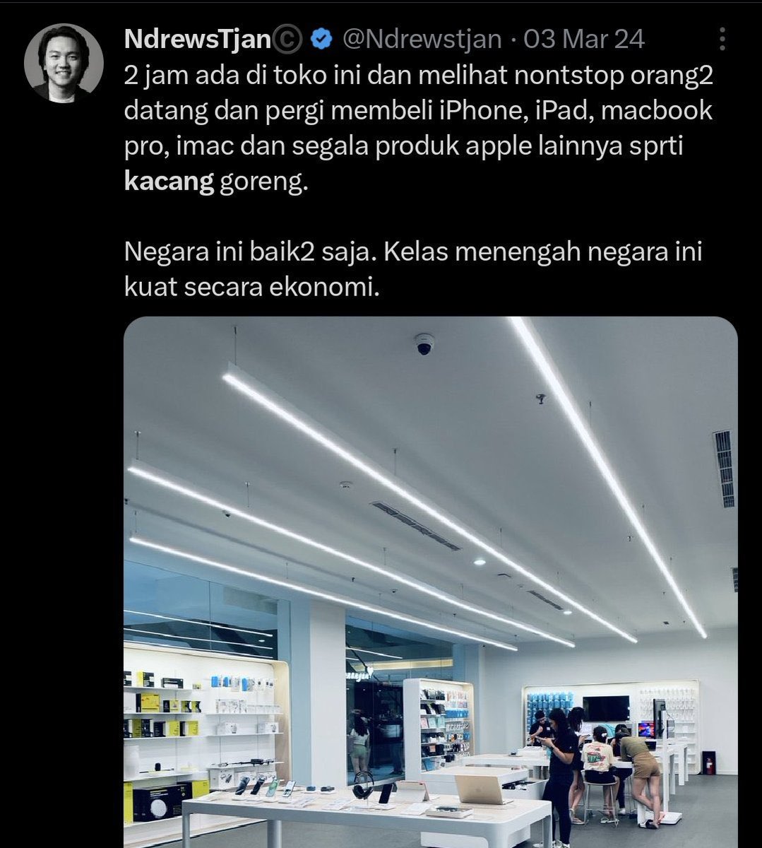 MuhadklyAcho's tweet photo. Di awal dia bilang prinsipnya cuma 1, taunya ada banyak. Sepertinya harus les kumon biar pandai berhitung 🤣

Mungkin sekarang dia sudah “touch some grass” dan sadar kalo harga warteg udah naik padahal iBox masih rame 🤣 https://t.co/uAwug6vCSk