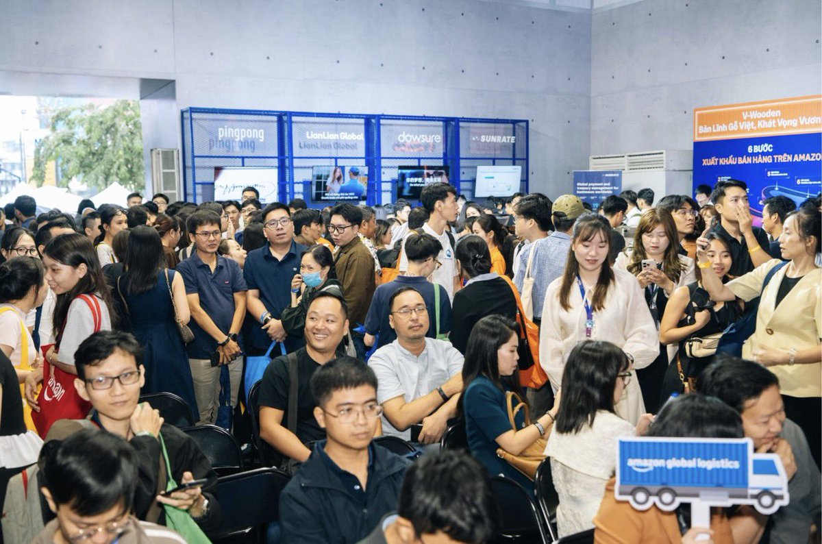 SunrateOfficial's tweet photo. The Ready to Take Off - Global Growth event has wrapped, and it was an afternoon of real, grounded conversations about what it takes for Vietnamese businesses to expand internationally. https://t.co/FxFES9y3BY