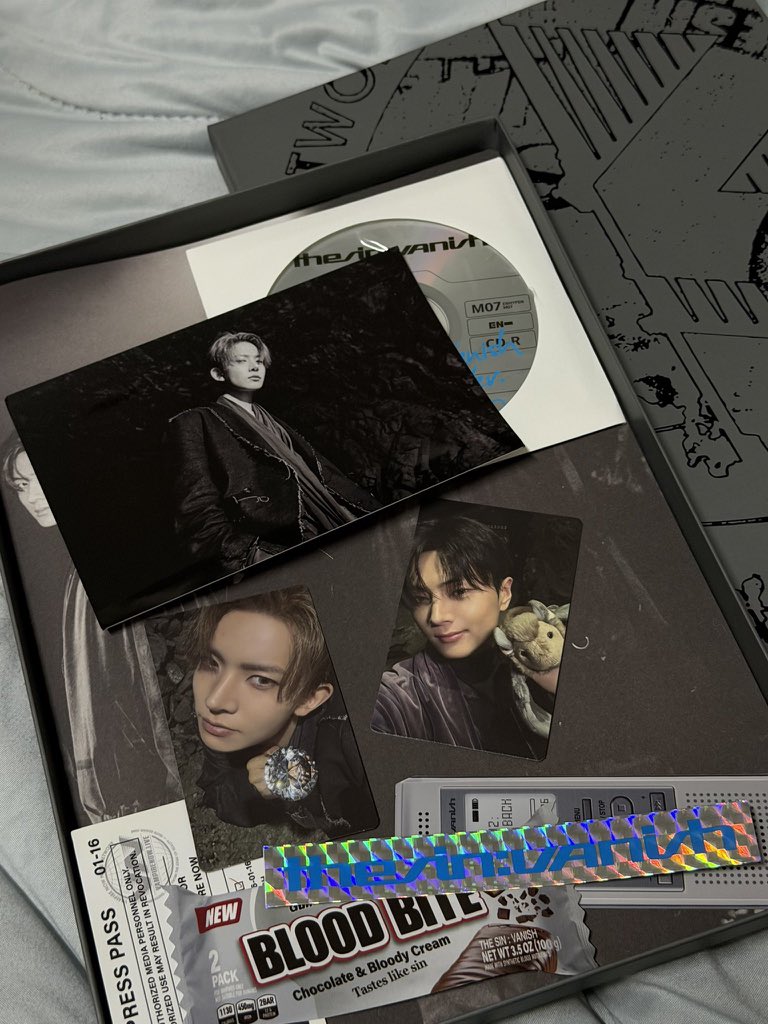 wanarixsim_'s tweet photo. ૮꒰ พร้อมส่ง  | อัลบั้มแกะแล้วของครบ  ˶꒱ა

─♡⃕   อัลบั้มละ 230.~ รวมส่ง (รับคู่ลดได้อีกค่ะ)

─★  DM ﹆ɞ‧₊

 #ตลาดนัดenhypen https://t.co/hdQdLqyYfy