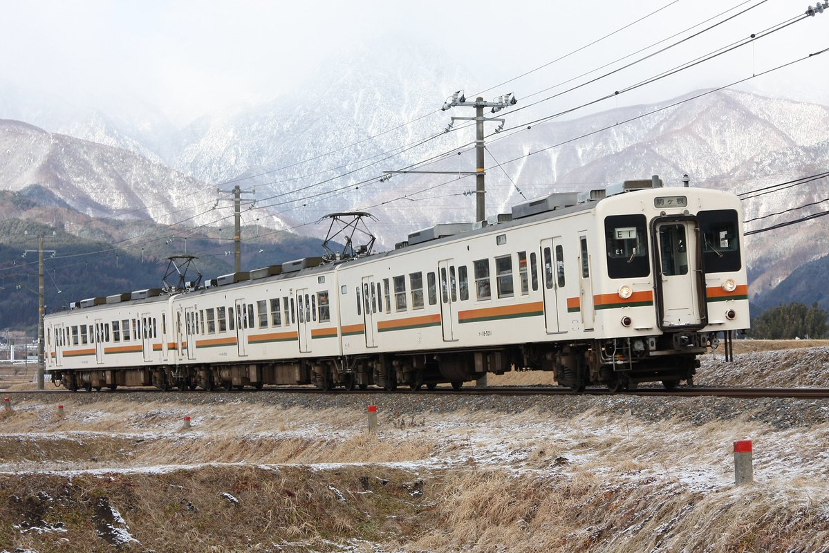 AU75GM's tweet photo. 一万歩譲って119系を知らなかったとしても、あろうことか103系と誤認するとは…
そういう世代が台頭してきているということなのか… https://t.co/YWlgcvvxej