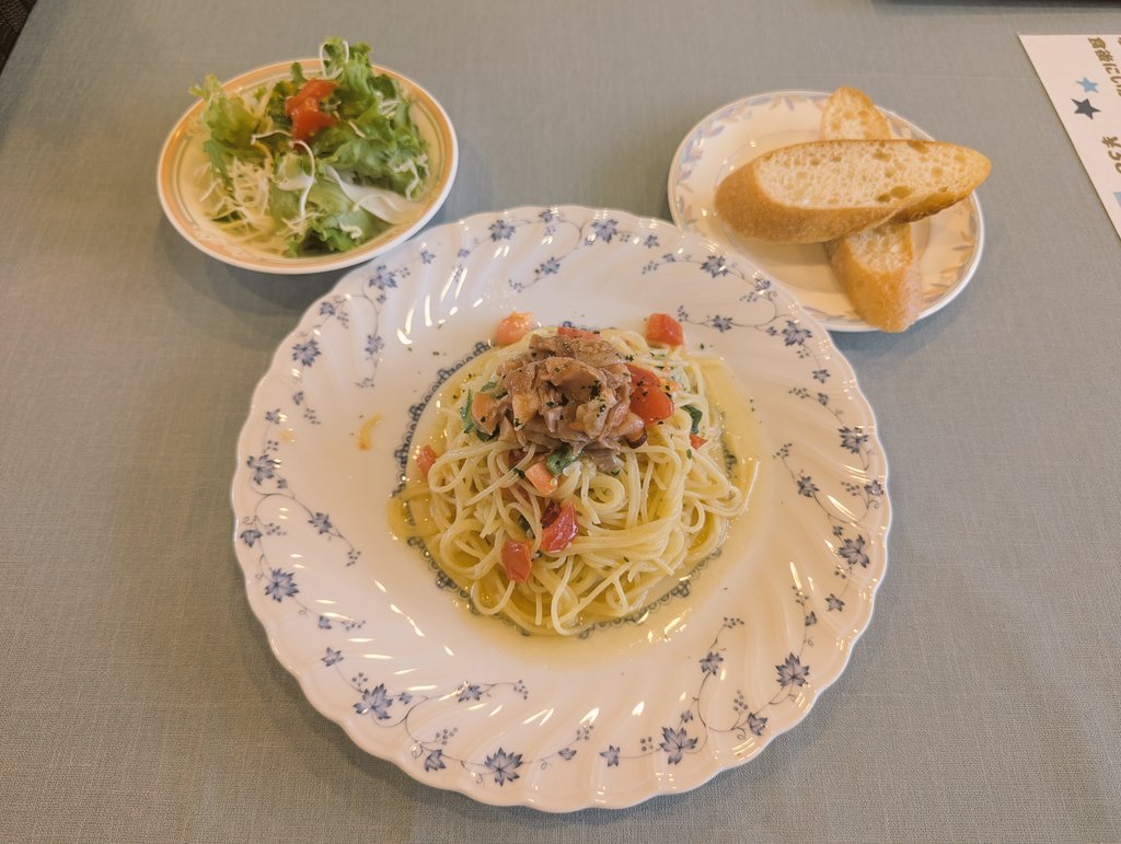 UecSwdLab's tweet photo. 気付いたら麺多めの日々。 https://t.co/ddUyMlAjT0