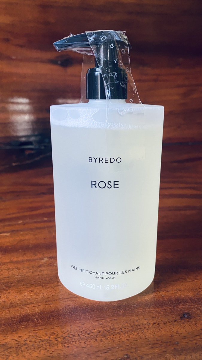parfume888's tweet photo. พร้อมส่ง

Byredo Hand Wash 450ml (มีหัวปั๊ม)
1,190.- รวมส่ง มี 4 กลิ่น

•Rose 🌹
•Tulipmania 🌷
•Suede 🪹
•Vetyver 🌿 https://t.co/twqoM4L0Dy